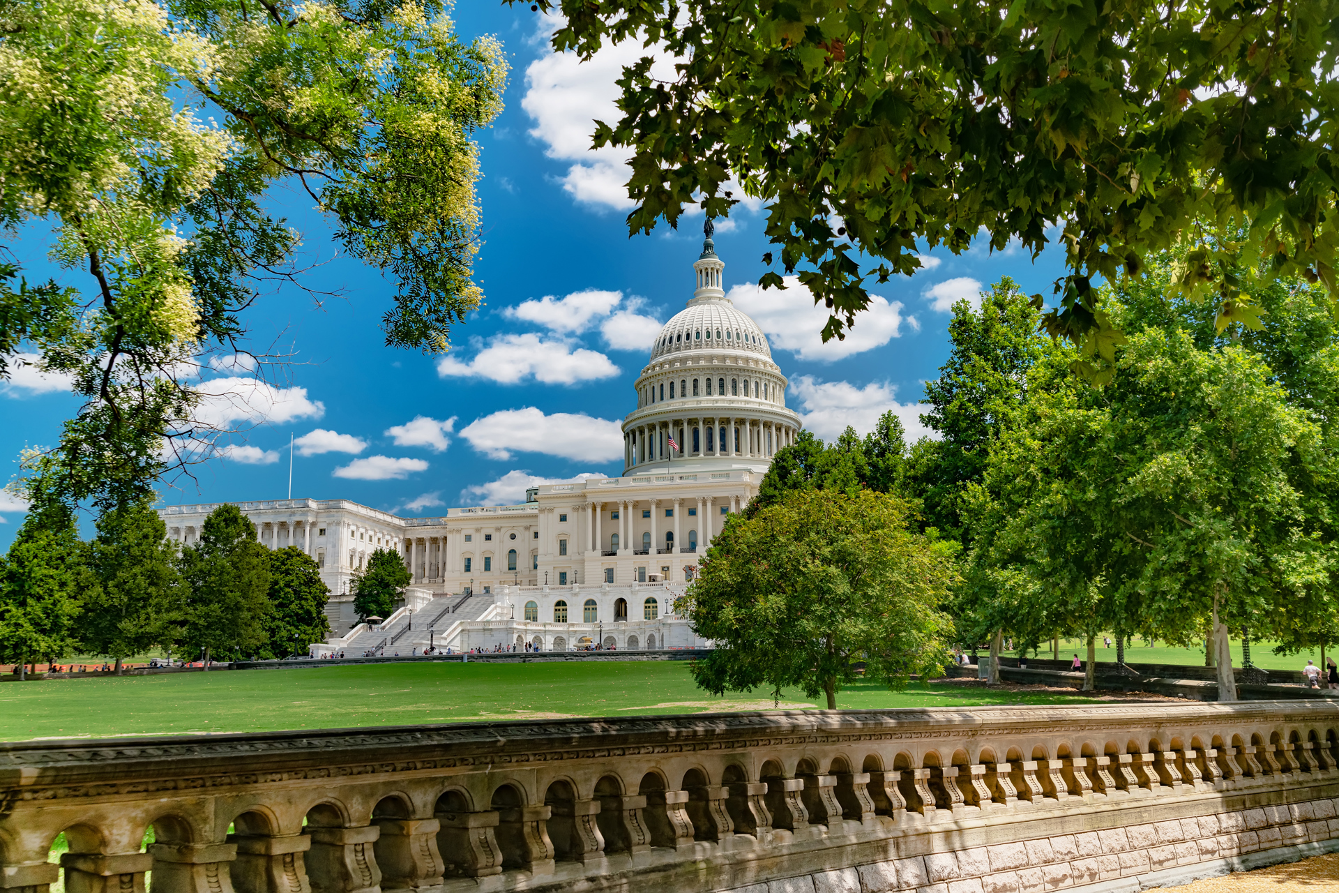 Bipartisan Medicare Payment Reform Bill Is Introduced