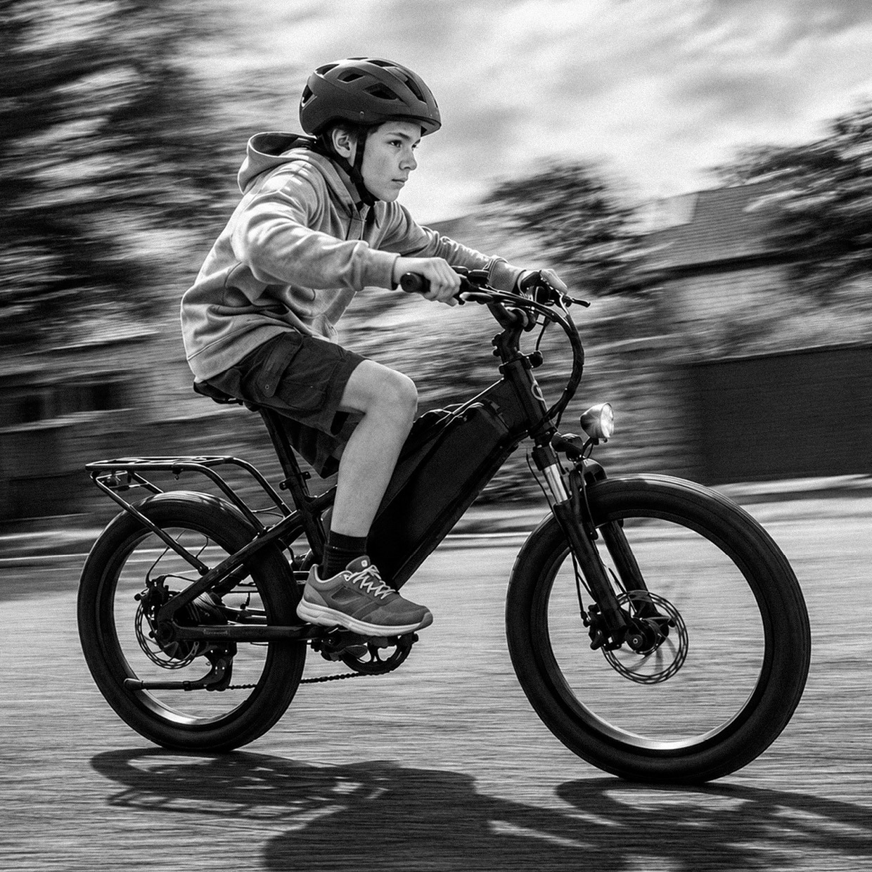 Gaps in E-Bike Regulation Heighten Risks for Young Riders (Bulletin)