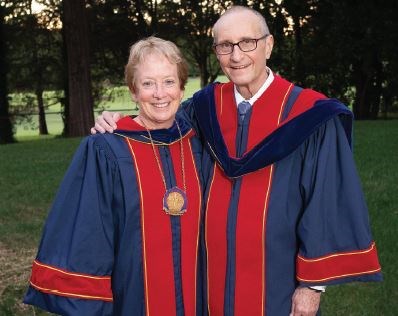 Dr. Freischlag, left, with Dr. Meredith