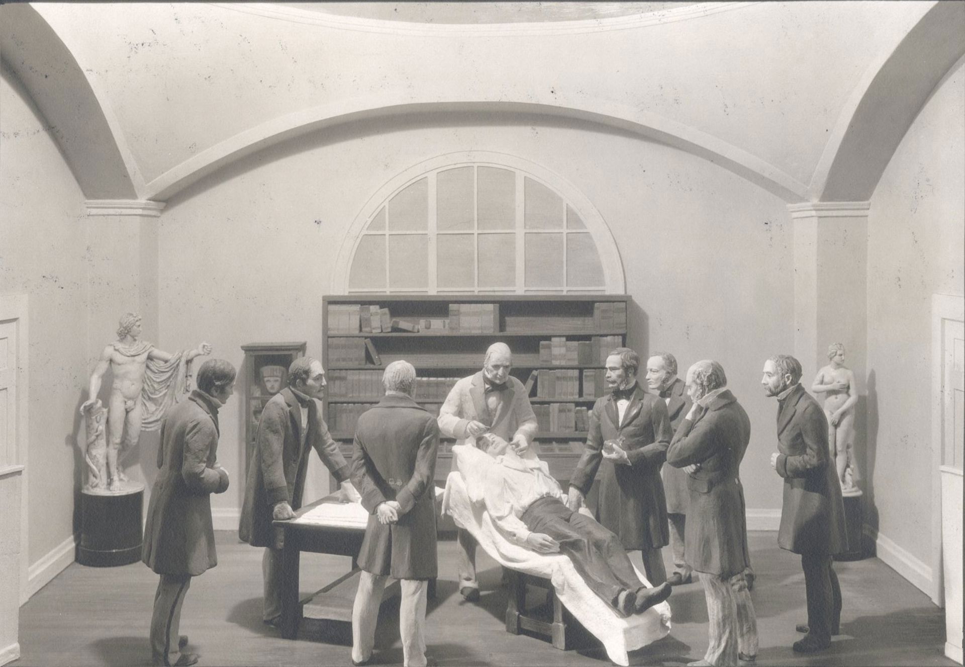 Diorama 3 – Dr. John Collins Warren removing a tumor from the neck of Gilbert Abbott, Oct 1846.*