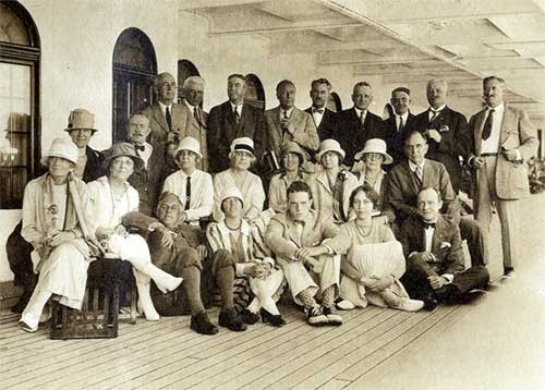 The American Gynecological Club on board the "Resolute"