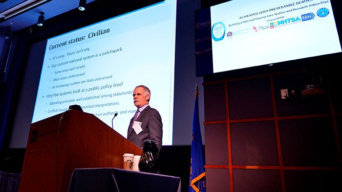 Robert J. Winchell, MD, FACS, Chair, ACS Trauma Systems Evaluation and Planning Committee, speaks to fellow trauma leaders about need-based distribution of trauma centers. Some regions of the country, including some of the nation’s large urban centers, lack an adequate number of trauma centers. 