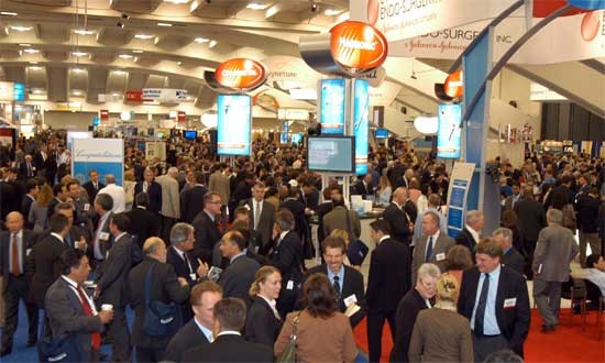 91st Annual Clinical Congress Exhibit Hall, San Francisco, CA, 2005 (Photo credit: Chuck Giorno Photography)
