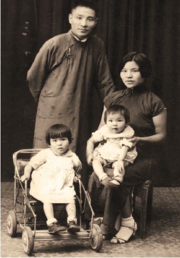 Dr. Lee with her mother, father, and younger sister