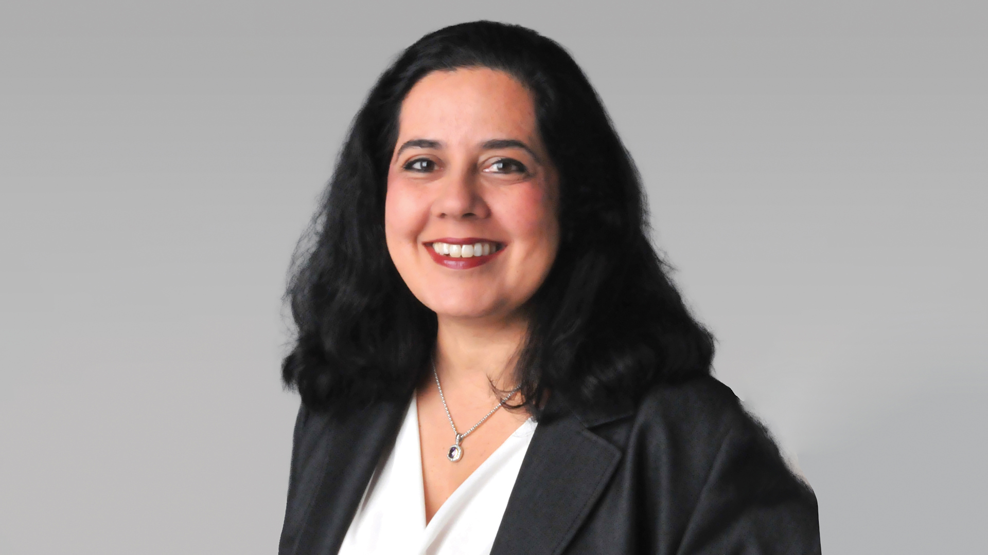 Dr. Sujana Chandrasekhar Will Be Honored with Inspiring Women in Surgery Award