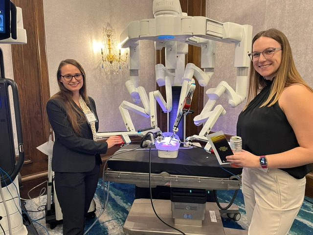 Trainee Competitions, Hot Topic Debates Highlight Wisconsin Chapter Meeting