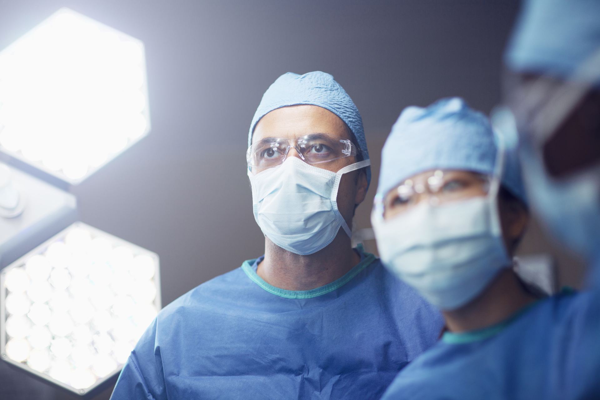 International Trauma Surgeons: Apply for ACS/AAST Scholarship by December 13