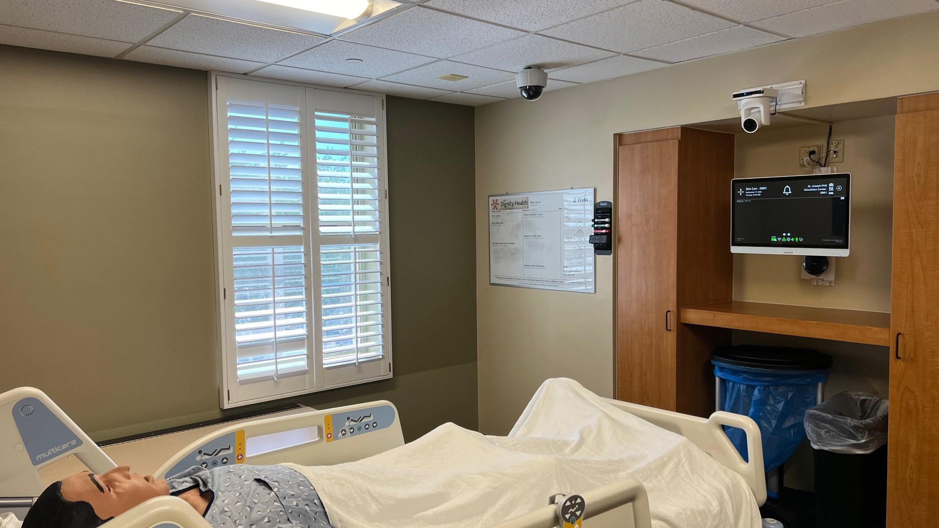 sim-roomaei-071025.jpg